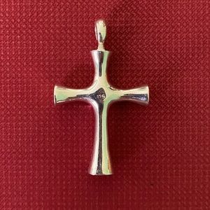 Sterling silver cross pendant